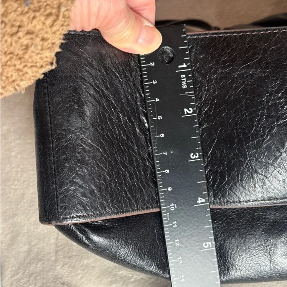 Hobo Marley Black Leather Shoulder Bag Adjustable Strap - Picture 15 of 16